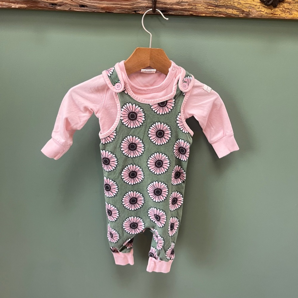 Maxomorra Organic Cotton Pink Bodysuit and Daisy Floral Overalls Set 3-6 Months